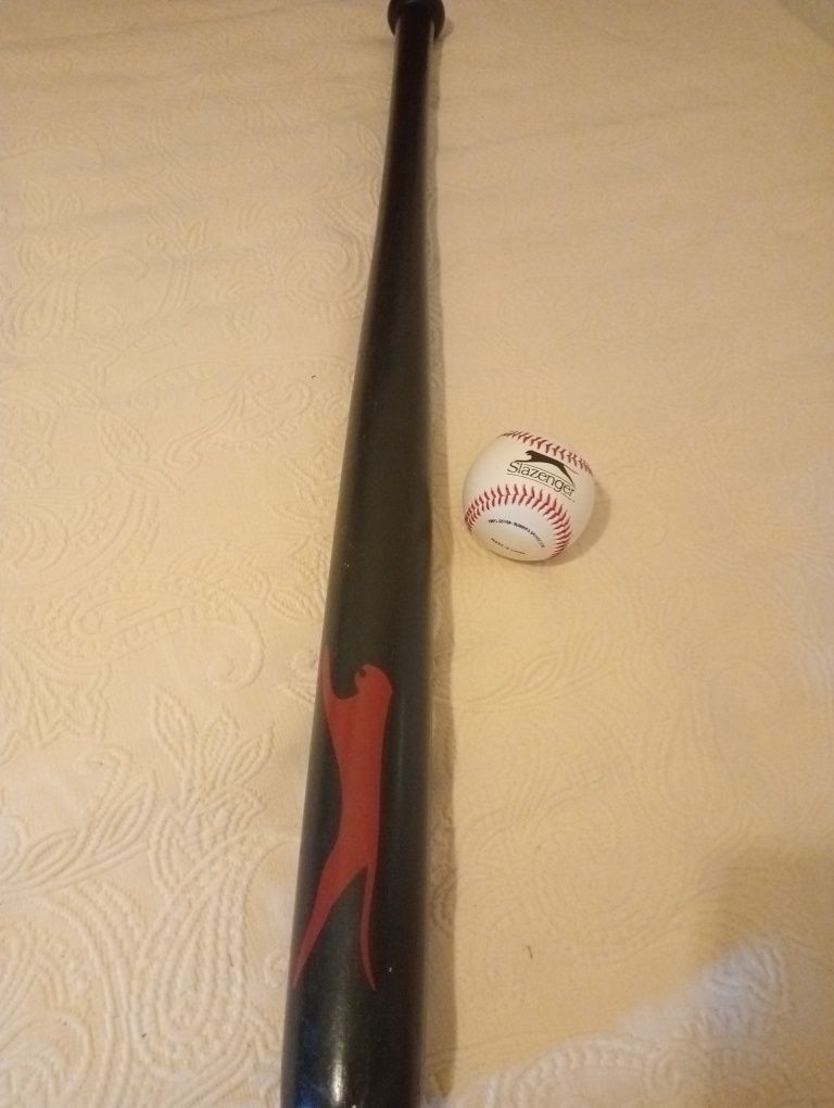 Taco e bola de baseball