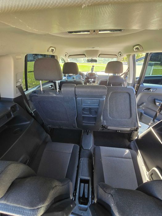Samochód Opel Zafira 7 osobowy