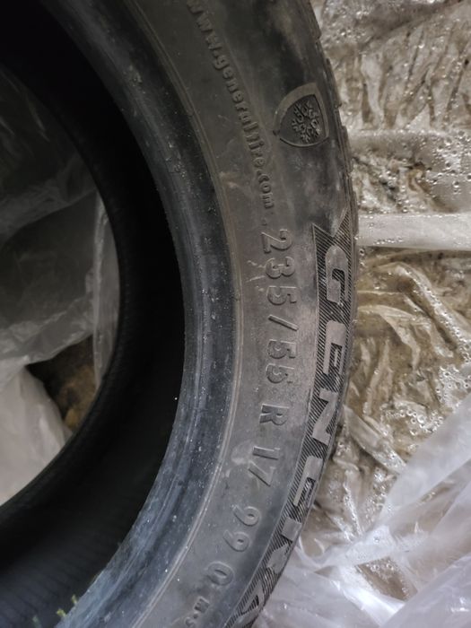 Продам резину 235/55R17 2шт. зима