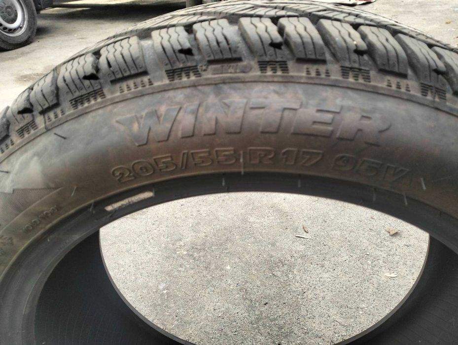 Шини легкові  205/55 R17