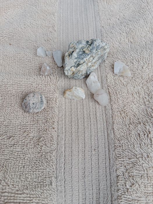 kamienie od dużych do małych