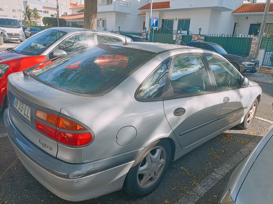 Renault laguna 1.6 RXE 110cv 5P
