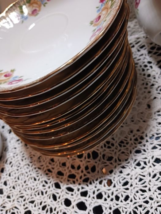 Świetlisty 12 osobowy serwis obiadowy Winterling