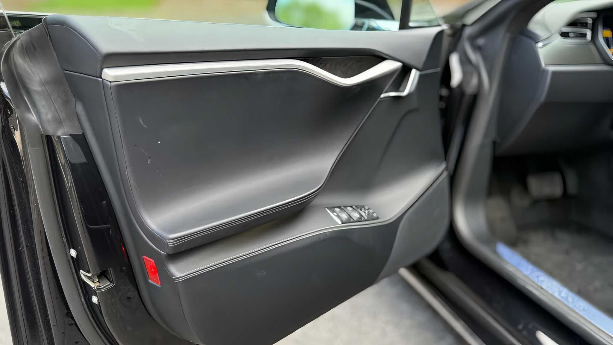 2018 Tesla Model S 75D