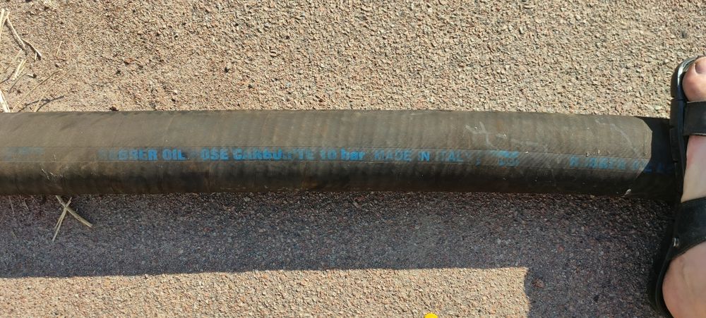 Топливный шланг напорно-всасывающий маслобензостойкий рукав (Ø 75 мм)