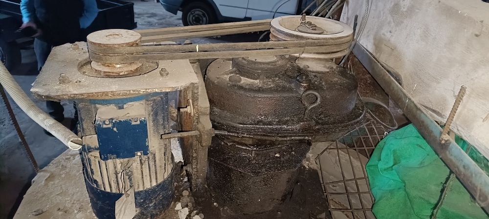 Бетономешалка принудительного типа БП-500 "4БІЛД