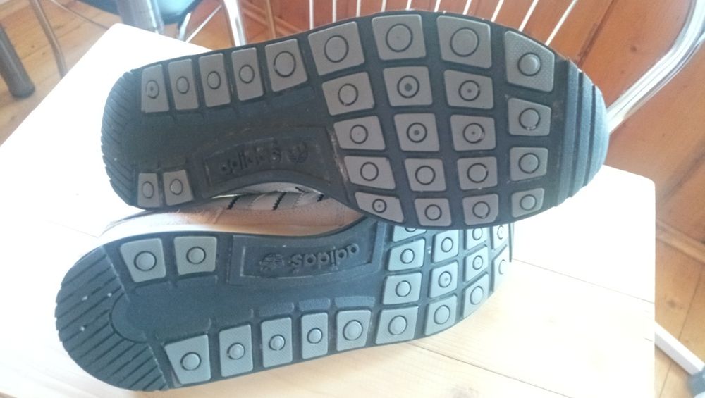 Кросівки adidas, оригінал. Розмір 10,9/5,44