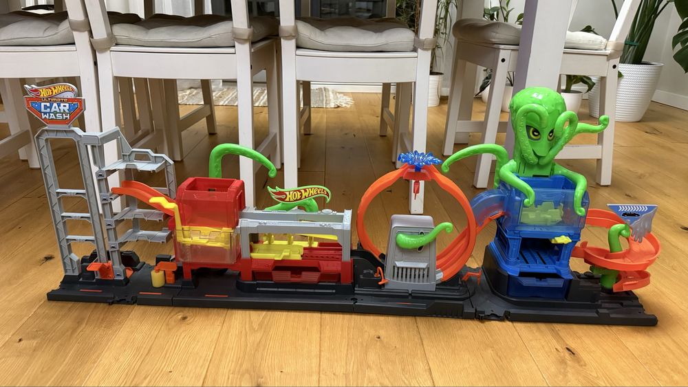 Hot wheels myjnia atak ośmiornicy