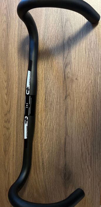 Kierownica szosowa Cannondale C1 Compact w kolorze czarnym