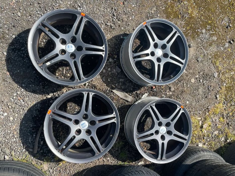 FELGI ALUMINIOWE CZARNE SEAT LEON I TOLEDO II 5X100 17&#039; ET35