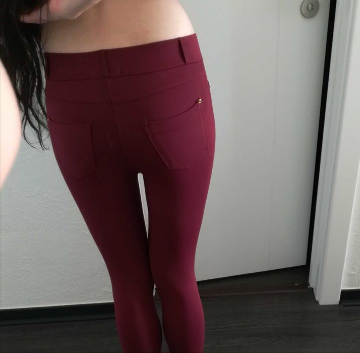 Calças (tipo leggings) em Bordeaux