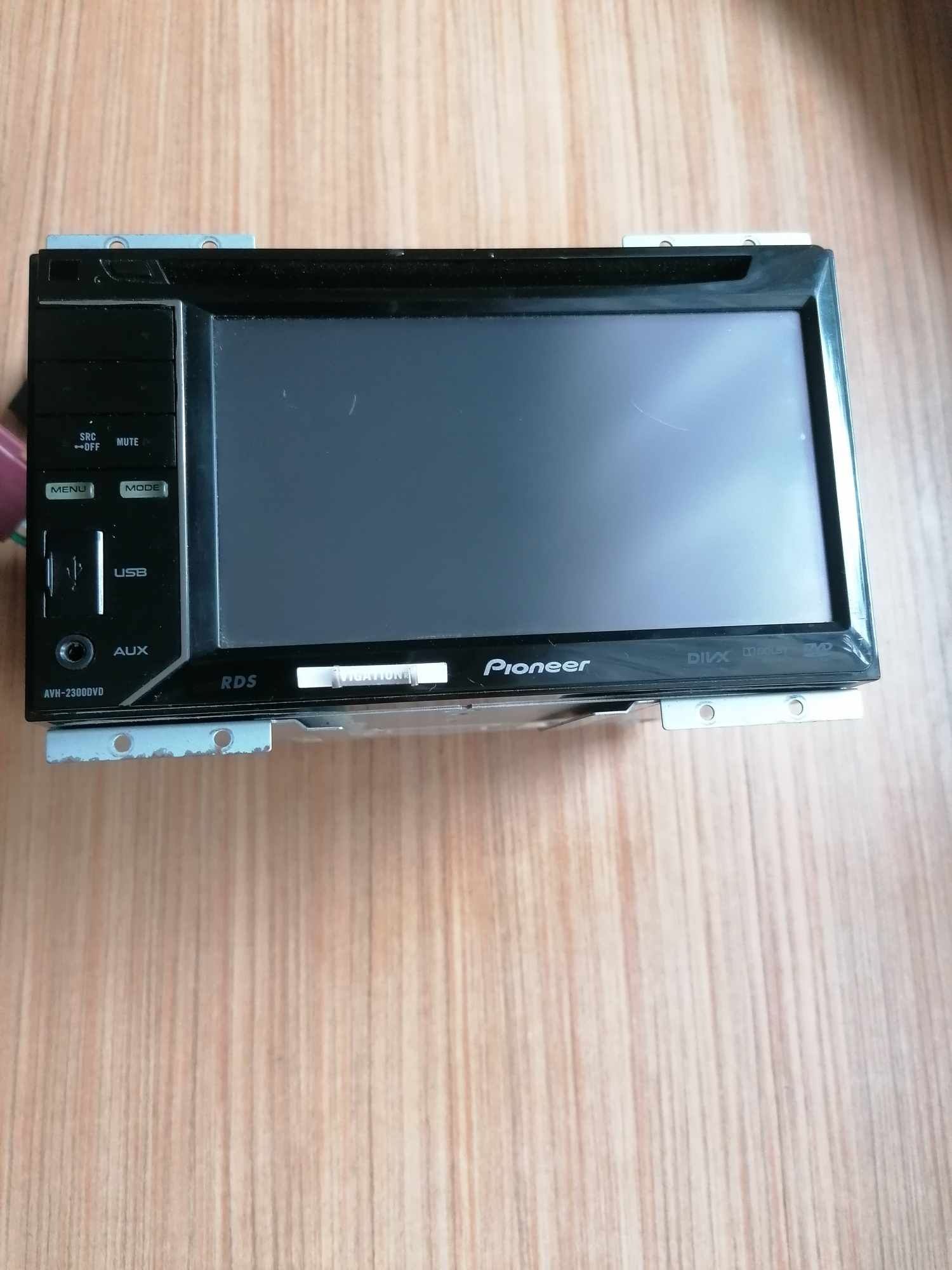 Multimedialna jednostka główna Pioneer AVH 2300 2 Din 5,8 '