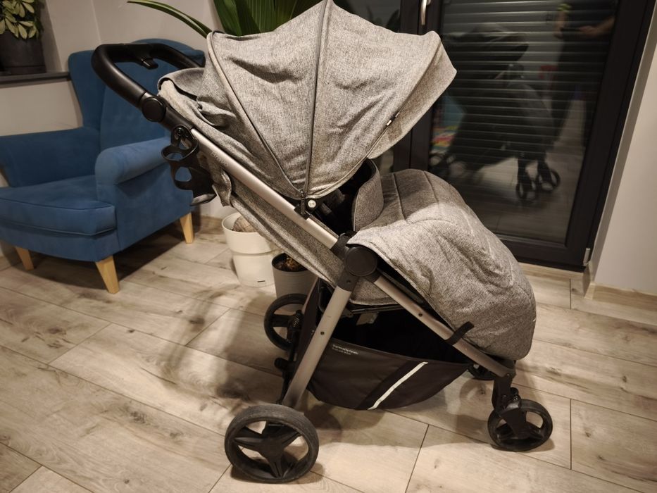 Wózek spacerowy Carrello Bravo