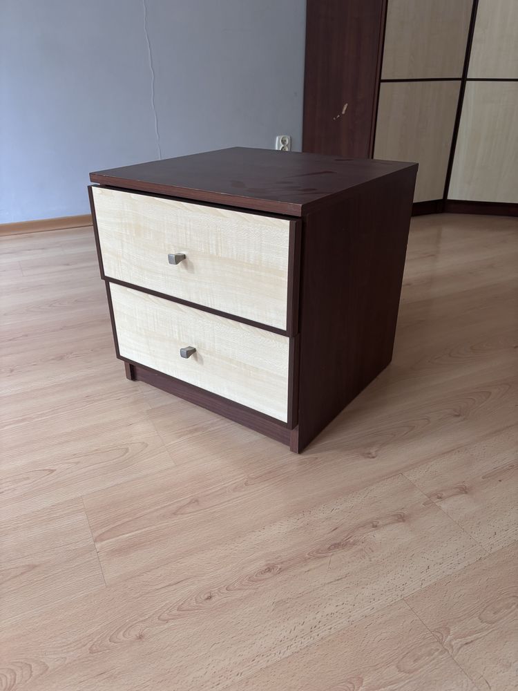 Mała szafka 2 szuflady
