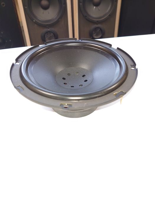 Динамики hi-fi уровня. Мидбасов автомобильные 16,5 см  2*4om