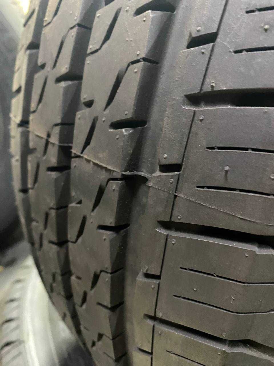 235/65 R16c SporTrak