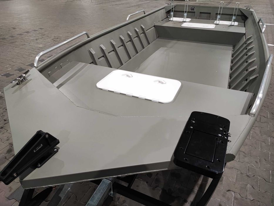 Łódź aluminiowa DEVILCTAFT 4,70