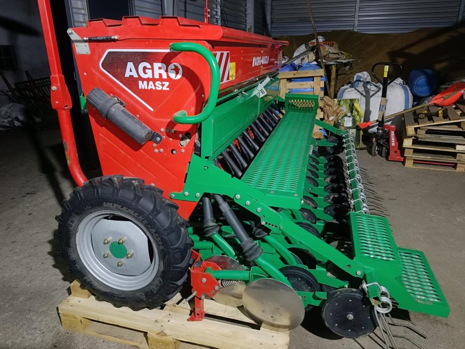 Siewnik Agromasz sr300