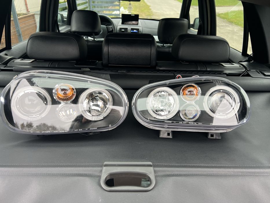 Lampy przod Golf IV