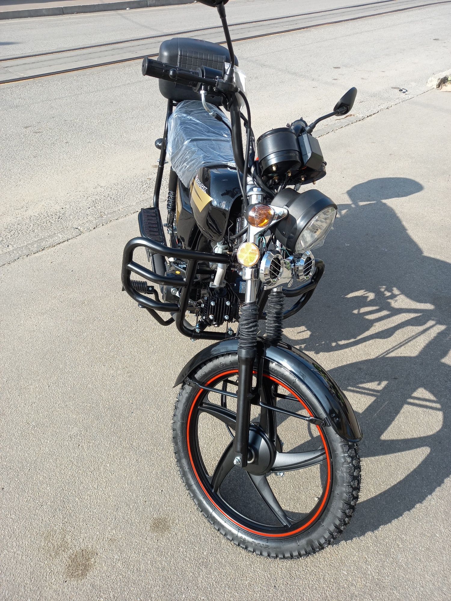 Мотоцикл Spark Alpha 125cc новий