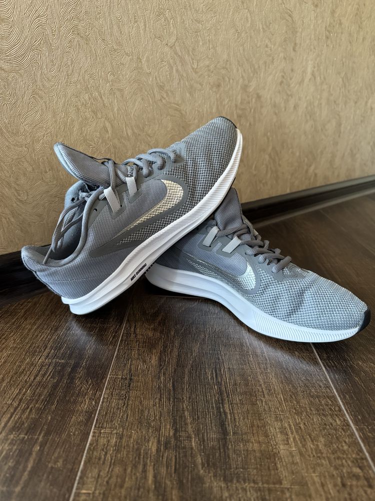 Кроссовки Nike Running оригинал 41р, кросівки Nike 41р, устілка 26,5см