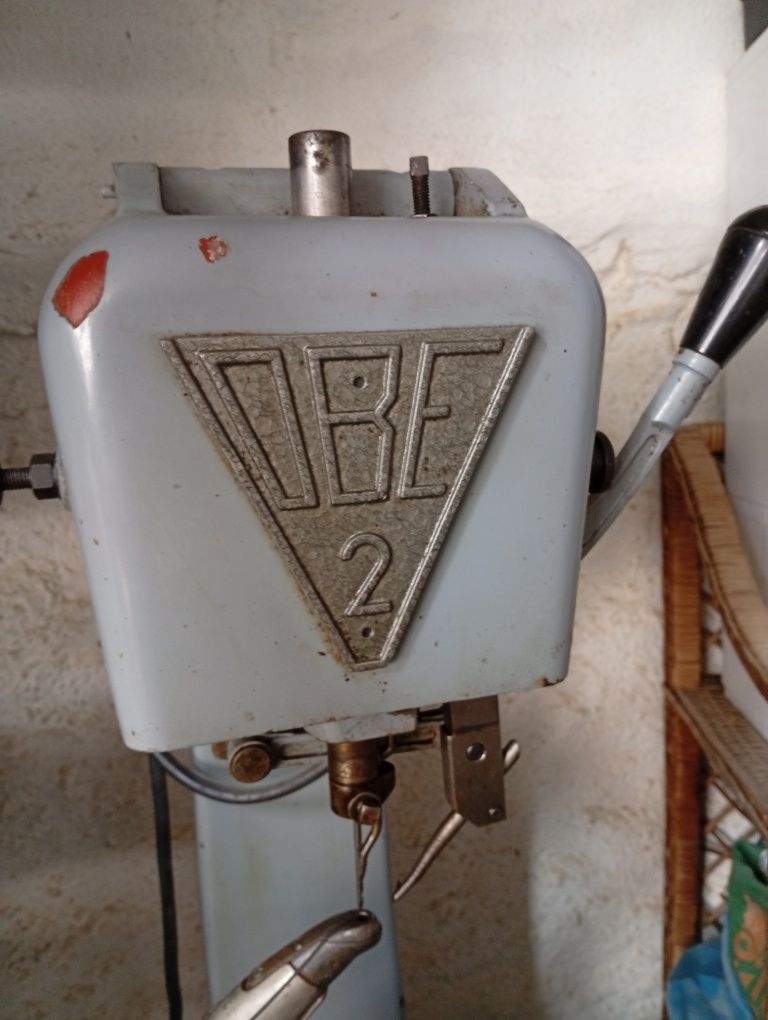 Máquina de coser solas OBE 2