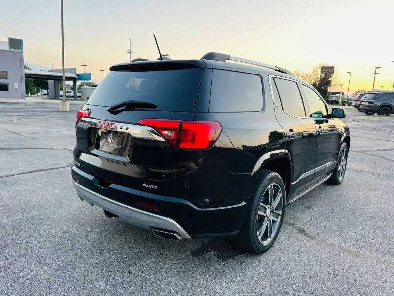 2017 GMC Acadia Denali