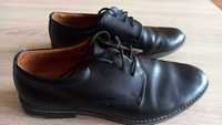 Eleganckie chłopięce czarne buty komunijne rozmiar 38