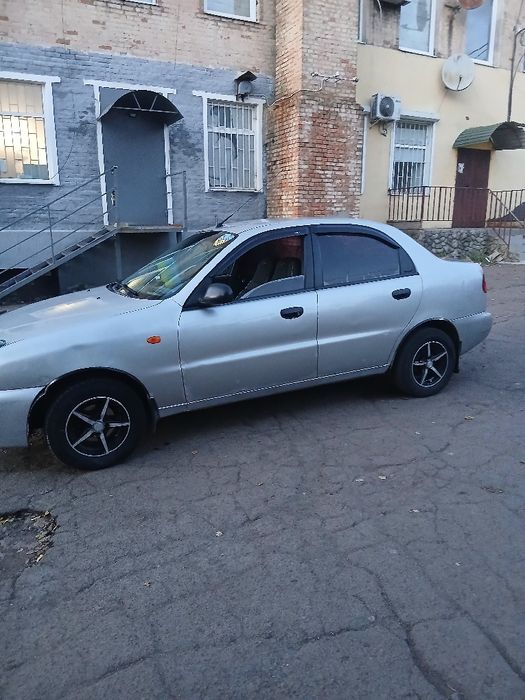 Автомобіль Daewoo Sens 1.3