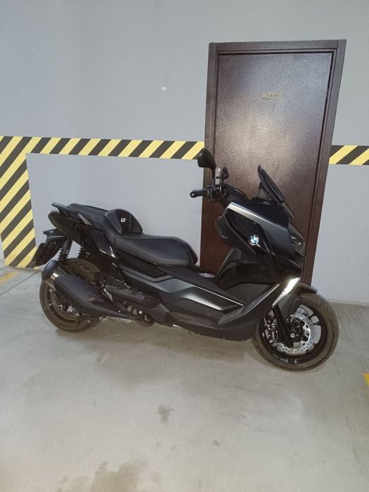 Скутер BMW C 400 gt