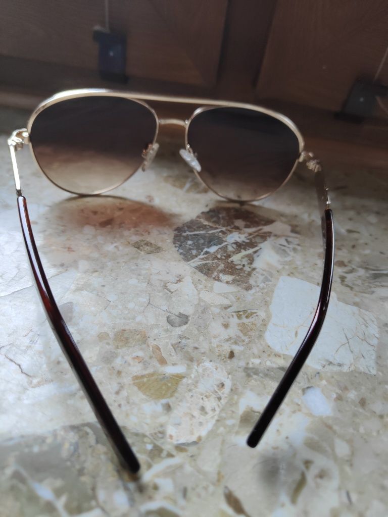 Okulary przeciwsłoneczne Guess