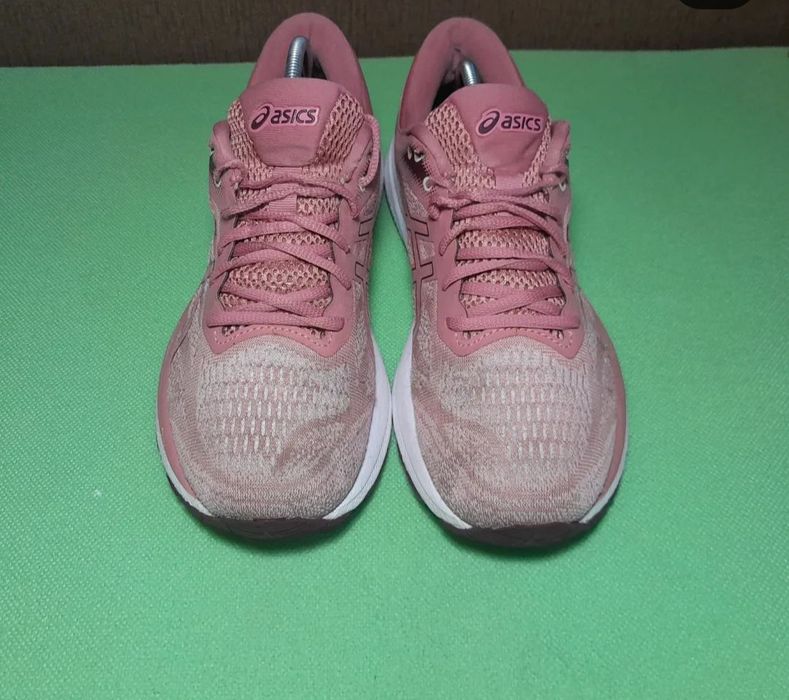 Asics Gel Glorify 5
