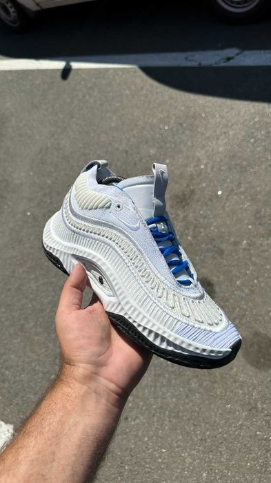 Nike Cosmic Unity 3  [US 8.5|26.5 cm]