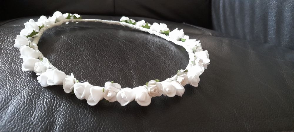 Wianki na drzwi i wianuszki na głowę