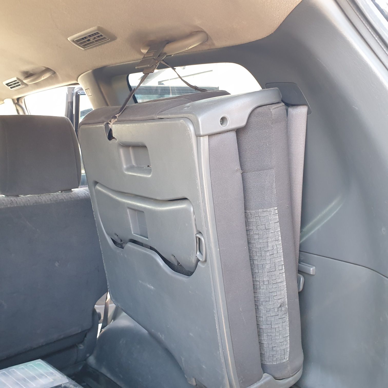 Toyota Land Cruiser Prado 120 2.7 газ/б.   Тойота Ленд Крузер Прадо