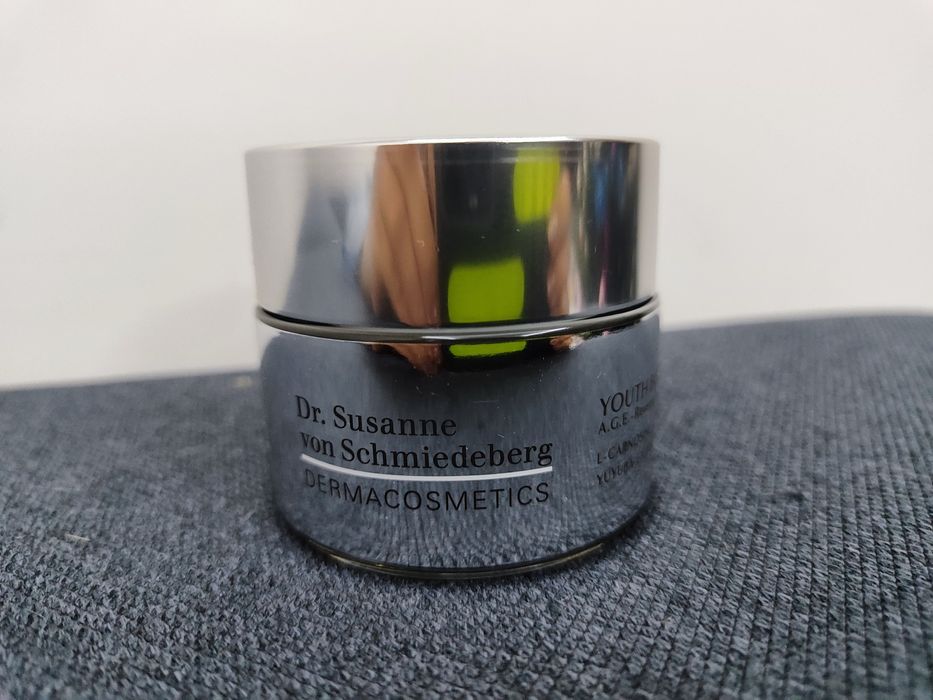Krem Dr. Susanne von Schmiedeberg Youth Booster A.G.E.
Youth Booster
