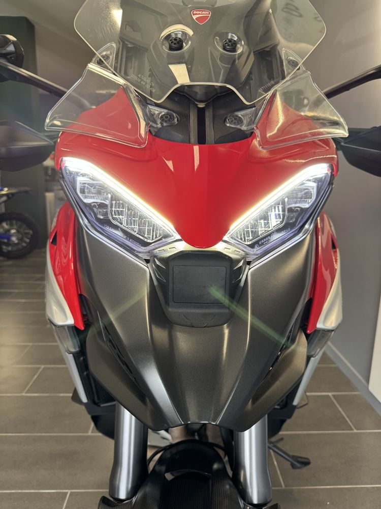 Ducati Multistrada V4 S Travel Radar
