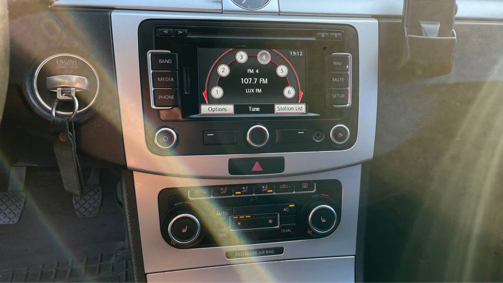 Volkswagen Passat B7 2011