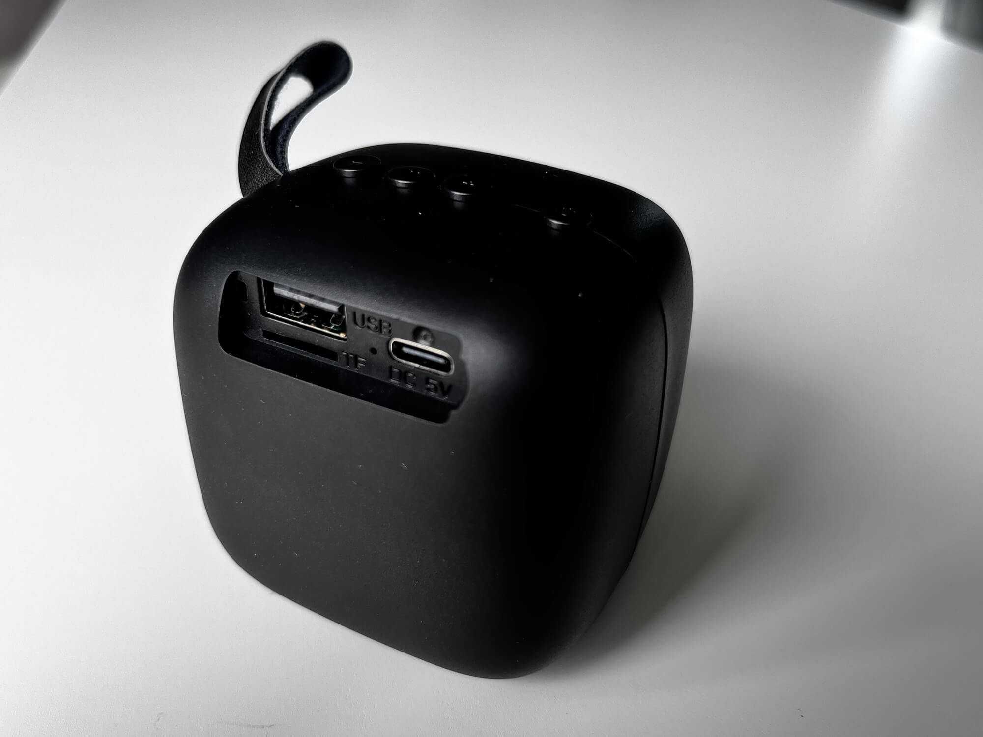 NOWY Głośnik Bluetooth kompaktowe rozmiary (jak JBL Go)
