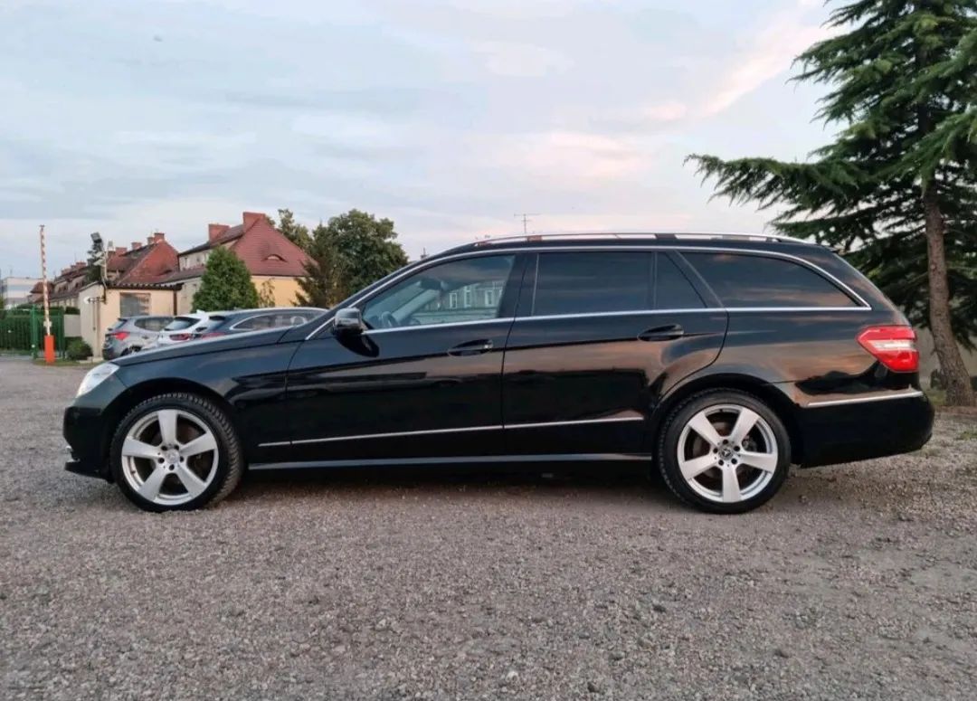 Mercedes-Benz Klasa E W212 4-MATIC 350 CDI 265 KM Avangarde
