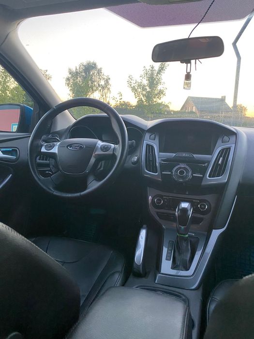 Ford Focus  Titanium  муз. с-ма "Sony"