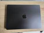 Macbook Pro m3, czarny