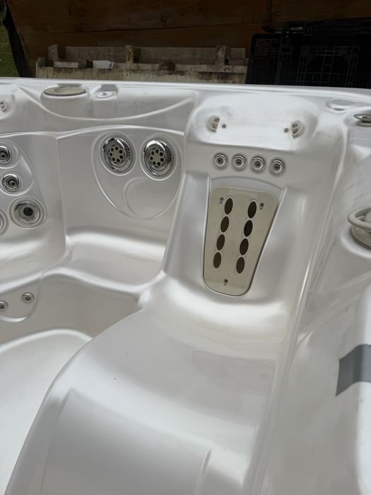 Jacuzzi hotspring mega okazja totalne czyszczenie magazynu