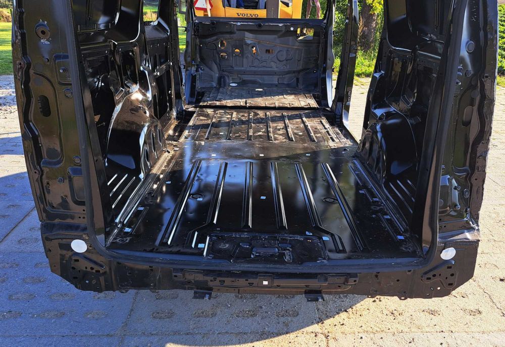 Бампер разборка Totota Proace Verso Jumpy Scudo Trafic ZAFIRA D