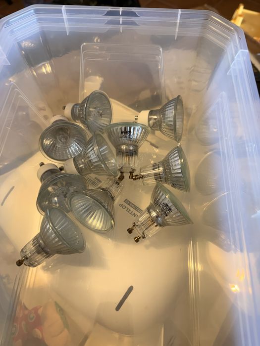 Lote 10 lâmpadas GU10 – a funcionar