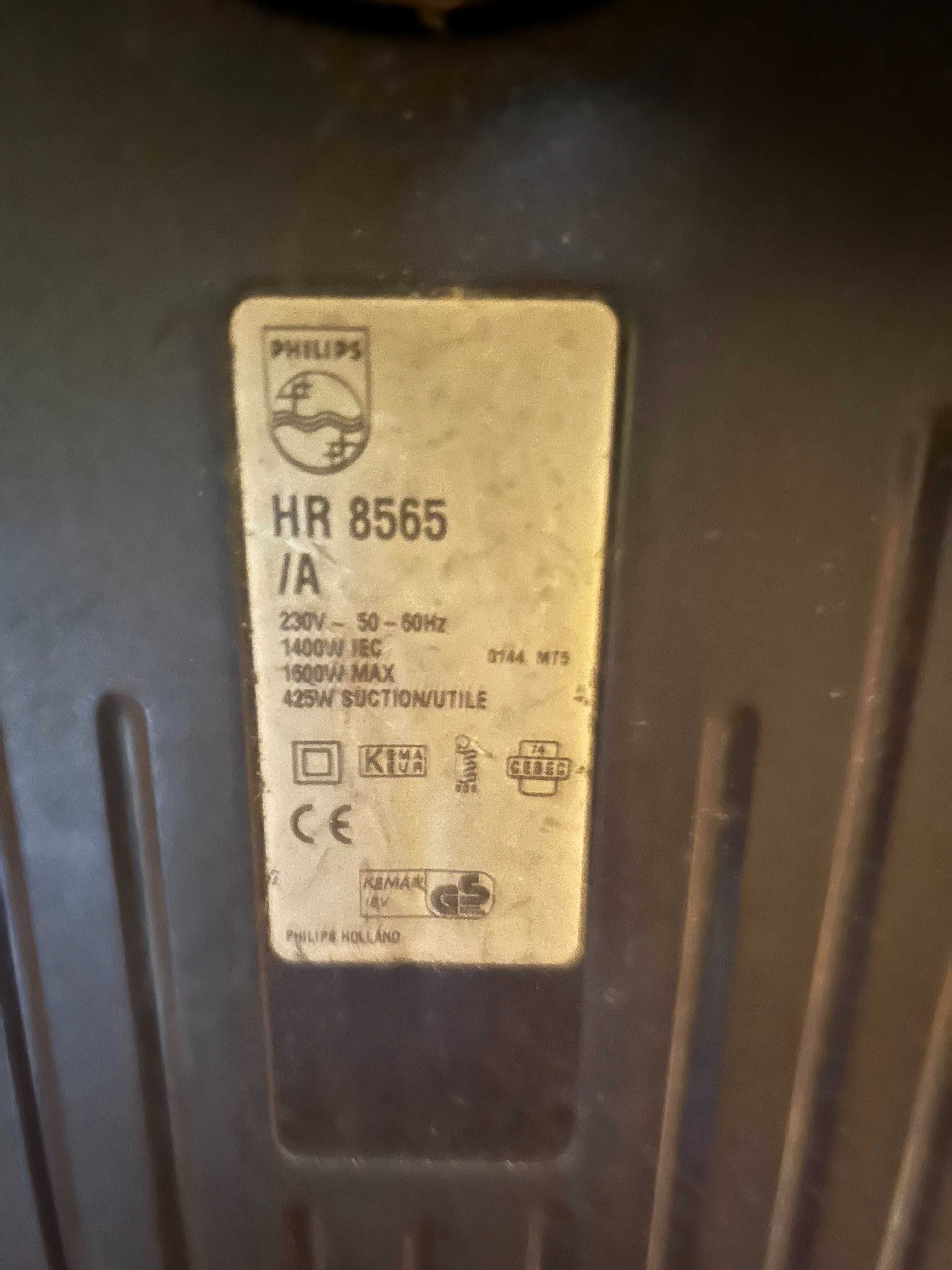 Aspirador Philips com saco (1600W)