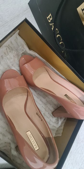 Туфлі  лаковані Basconi