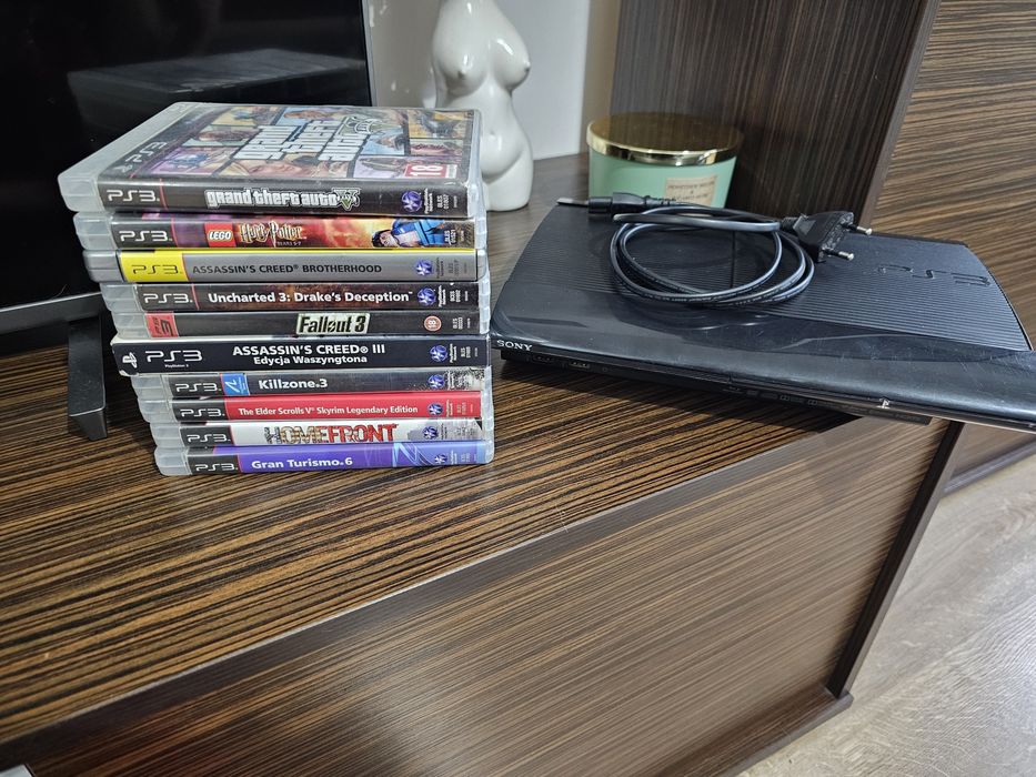 PS3 / Playstation 3 - konsola Super Slim 12GB