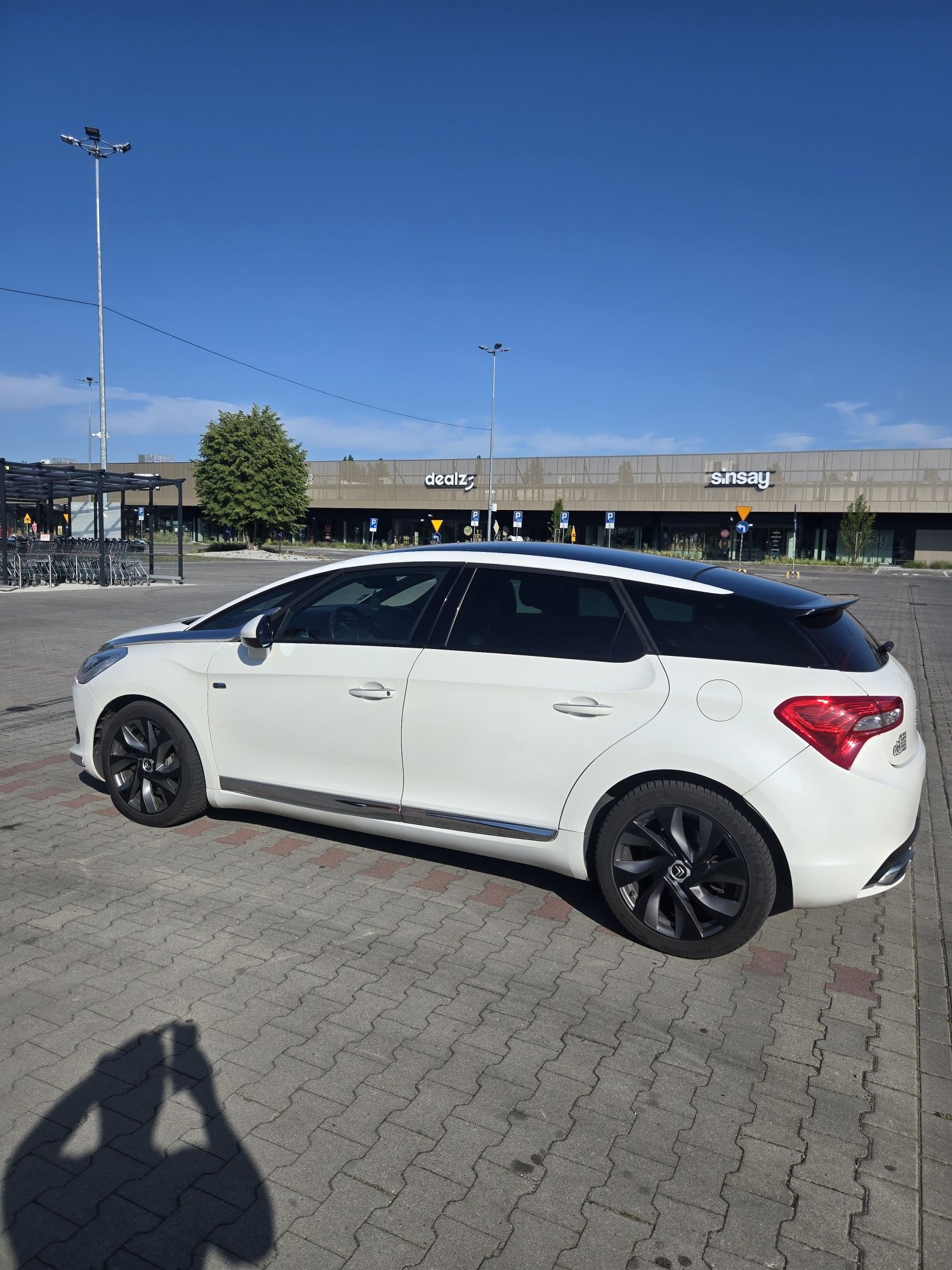 Citroen DS5 2.0 HDI Hybrid4. Android