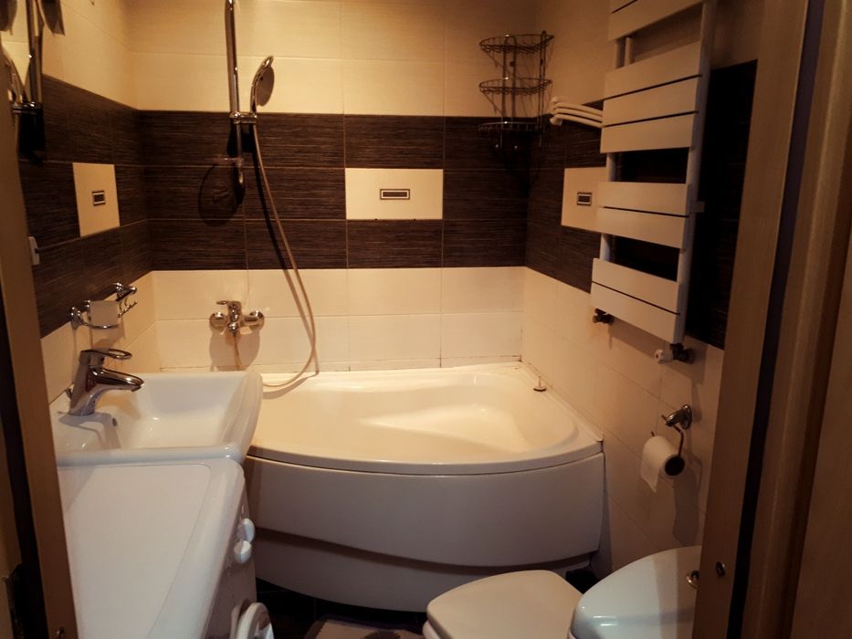 Двокімнатна квартира подобово в самому центрі Луцька